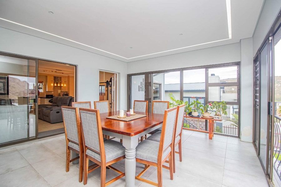 4 Bedroom Property for Sale in Island View Western Cape